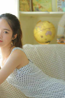 美丽姑娘免费观看在线观看